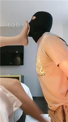 图片[14]_【米小唐】长靴高跟全体重踩/跪舔闻肉丝脚/胯下辱_绳艺库视频下载