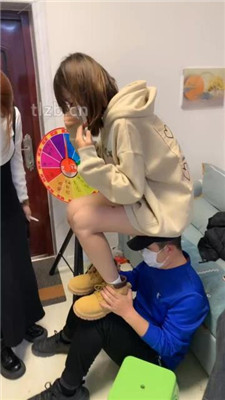 图片[4]_【精神小妹】幸运大转盘-群殴-踢踹踩跺/耳光坐头_绳艺库视频下载