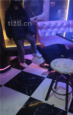 图片[10]_【小琪】KTV-脏鞋踩地毯/舔鞋舔jio/骑马_绳艺库视频下载