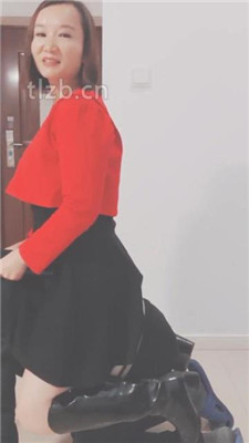 图片[17]_【美容院S】当脚垫/舔脏鞋/臭脚踩脸_绳艺库视频下载