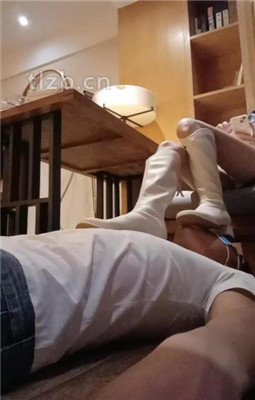 图片[10]_【十言】长靴踩狗头/舔脏鞋底/提档磕头求饶_绳艺库视频下载