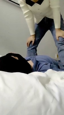 图片[7]_【六酱】闻舔白袜/塞袜子/骑马/灌圣水_绳艺库视频下载