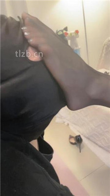 图片[16]_【苒溪】舔鞋不干净的下场_绳艺库视频下载