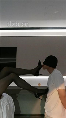 图片[10]_【米小唐】黑丝高跟踩恋足狗【上】_绳艺库视频下载