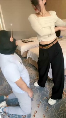 图片[3]_【孤傲女帝】重度鞭刑-藤条戒尺都打断_绳艺库视频下载