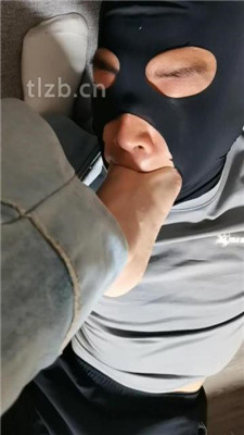 图片[12]_【优优】脏鞋虐废不听话的狗奴_绳艺库视频下载