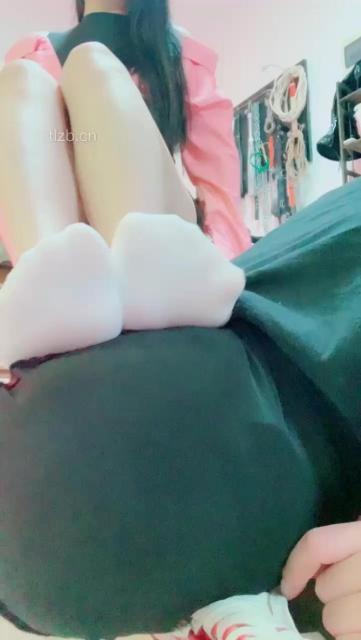 图片[3]_【甜心教主】人体除臭器-闻白袜-吃鞋底口水浓痰-深喉_绳艺库视频下载