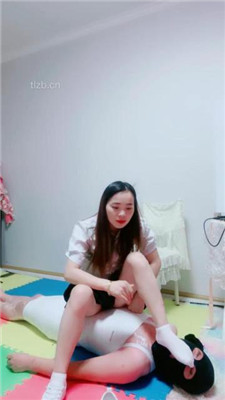 图片[3]_【艾琳】小白鞋棉袜/高跟全体重踩踏-塞嘴-骑马_绳艺库视频下载