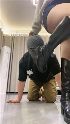 图片[2]_【伊诺】跪舔长靴原味脚/鞭打踢踹_绳艺库视频下载
