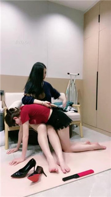 图片[8]_【小羊】女神母畜-掐脖窒息/口水塞嘴虐打_绳艺库视频下载