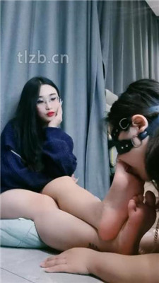 图片[2]_【小羊】发骚闺蜜跪舔臭脚【下】_绳艺库视频下载