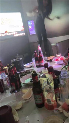 图片[3]_【女仆店S】圈内聚会玩SM游戏【完整版】_绳艺库视频下载