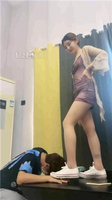 图片[7]_【领主老大】帆布鞋全体重踩踏/碾压狗爪_绳艺库视频下载