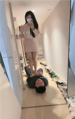 图片[3]_【时安】肉丝脚狂舔/踩踏碾压/手铐捆绑_绳艺库视频下载