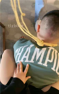 图片[5]_【酒鸽】双S-人体烟灰缸-长靴小白鞋踩/踩踏/骑马/闻臭白袜_绳艺库视频下载