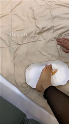 图片[10]_【可儿女王】鞋绑脸气味控制/捆绑虐打/重度踢踹_绳艺库视频下载