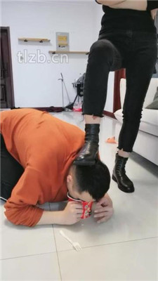 图片[9]_【凌儿女神】原味泡面/舔脏靴底/闻黑棉袜/提档_绳艺库视频下载