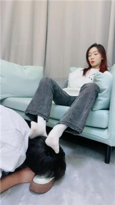 图片[7]_【术术】腿绞窒息/踩踏/原味白袜辱/踢踹/裸足踩狗脸_绳艺库视频下载