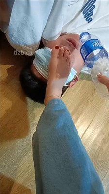 图片[5]_【颜可大大】运动后原味白袜恋足调/圣水泡面_绳艺库视频下载