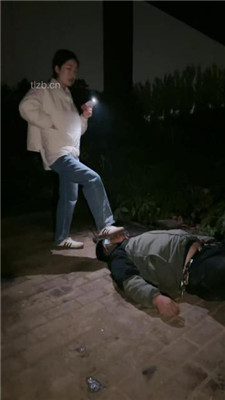 图片[16]_【小雅老师】户外tj老狗-圣水口水喂食场-脏！_绳艺库视频下载