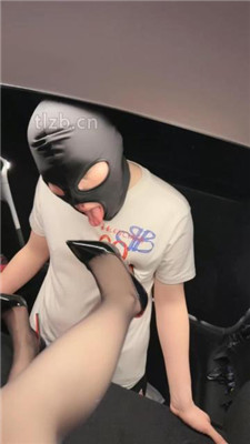 图片[2]_【禾未】车内调-高跟虐乳/舔高跟黑丝美腿/插嘴_绳艺库视频下载