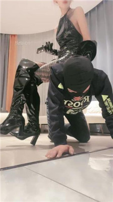 图片[8]_【秋秋】酒吧陪酒S-长靴高跟踩狗爪/人肉座椅/闻舔网袜白袜_绳艺库视频下载