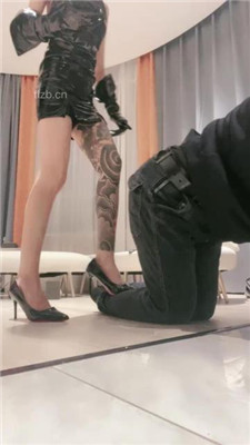 图片[17]_【芸裳】变装长发狗-疯狂恋足-窒息-虐打_绳艺库视频下载