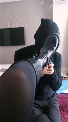 图片[2]_【An盈盈】跪舔脏靴底黑丝jio_绳艺库视频下载