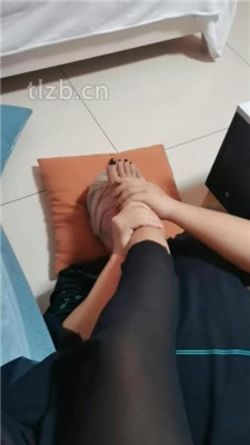 【冷御女王】口水拉丝/御姐范S裸足狂舔_绳艺库视频下载