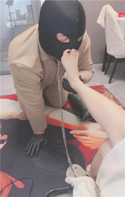 【芷镜】沉浸式恋足狂舔/喝洗脚水_绳艺库视频下载