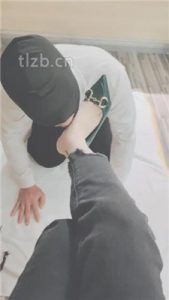 【云儿】白领S-下班后公司老总变狗【上】_绳艺库视频下载