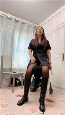 图片[6]_【伊兮夫妻】长靴黑丝暗黑系-靴底踩头-踢踹_绳艺库视频下载