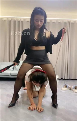 图片[6]_【伊诺】情侣奴-奴下奴-强迫舔女奴的臭脚_绳艺库视频下载