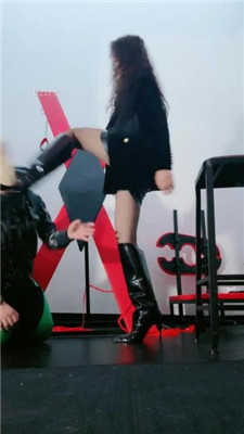 图片[10]_【靴嘉倪】艺术惩罚偷鞋奴_绳艺库视频下载