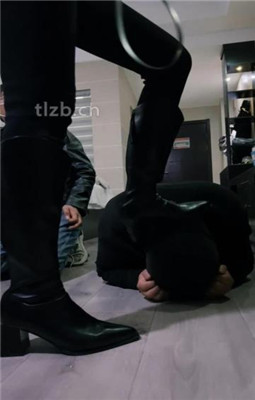 【孤傲女帝】长靴S重度踢踹虐打双M_绳艺库视频下载