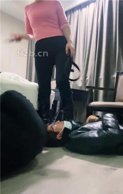 图片[8]_【孤傲女帝】长靴S重度踢踹虐打双M_绳艺库视频下载