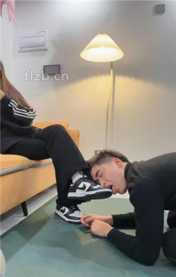 图片[8]_【尤物大大】双S-骑马骑脖/全体重踩踏/跪舔鞋袜脚/坐脸窒息_绳艺库视频下载