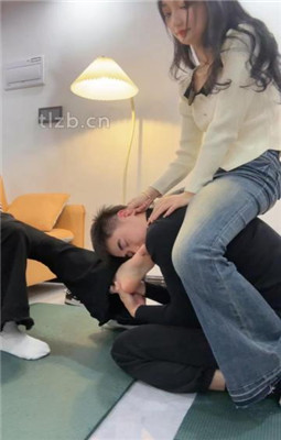 图片[11]_【尤物大大】双S-骑马骑脖/全体重踩踏/跪舔鞋袜脚/坐脸窒息_绳艺库视频下载