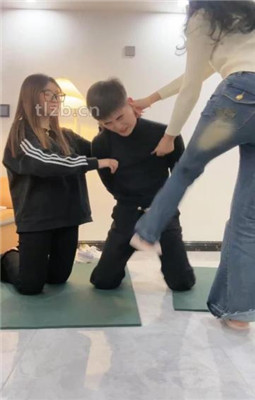 图片[18]_【尤物大大】双S-骑马骑脖/全体重踩踏/跪舔鞋袜脚/坐脸窒息_绳艺库视频下载