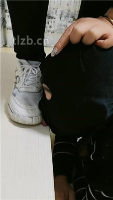 图片[5]_【广东迪迪】双S-脏运动鞋踩虐舔/垃圾桶套头【双视角版】_绳艺库视频下载