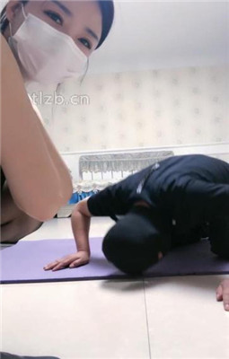 图片[8]_【沐夏夜】抽耳光/黑丝长靴踩地毯/骑马_绳艺库视频下载