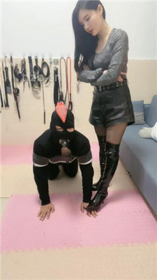 图片[3]_【木子大大】开发奴隶-人体鞋架/裸足黑丝踩_绳艺库视频下载