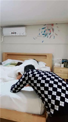 【陈莹斯】圈养奴伺候主人起床_绳艺库视频下载