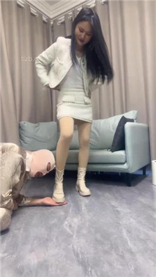 图片[2]_【狗哥】江西刘亦菲短靴踩虐刑罚_绳艺库视频下载