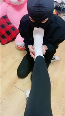 图片[8]_【西西S】运动鞋棉袜-把同学虐成家奴【上】_绳艺库视频下载