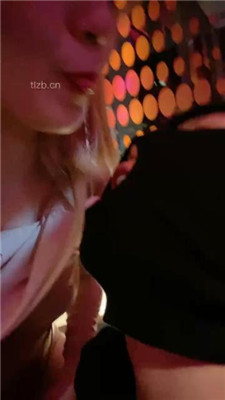 图片[12]_【甜味药丸】KTV虐双狗-舔脚深喉/转胯骑马/口水吐狗脸_绳艺库视频下载