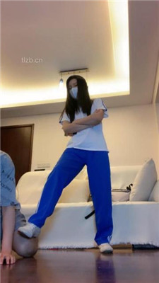 图片[3]_【宝爷】反差女学生霸凌贫困生_绳艺库视频下载