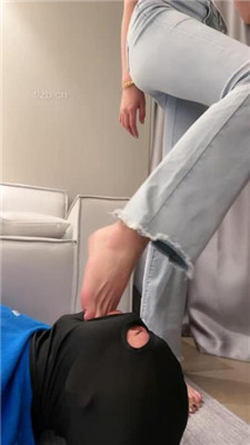 图片[14]_【糯糯】白靴保养/恋足羞辱/全体重踩脸/圣水奖励_绳艺库视频下载