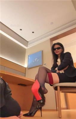 图片[8]_【瑶瑶】白领出差虐老板-黑色高跟诱惑-耳光/脚下虐羞辱_绳艺库视频下载