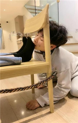 图片[13]_【酒鸽】运动后原味鞋袜辱/吃黑棉袜/转胯_绳艺库视频下载